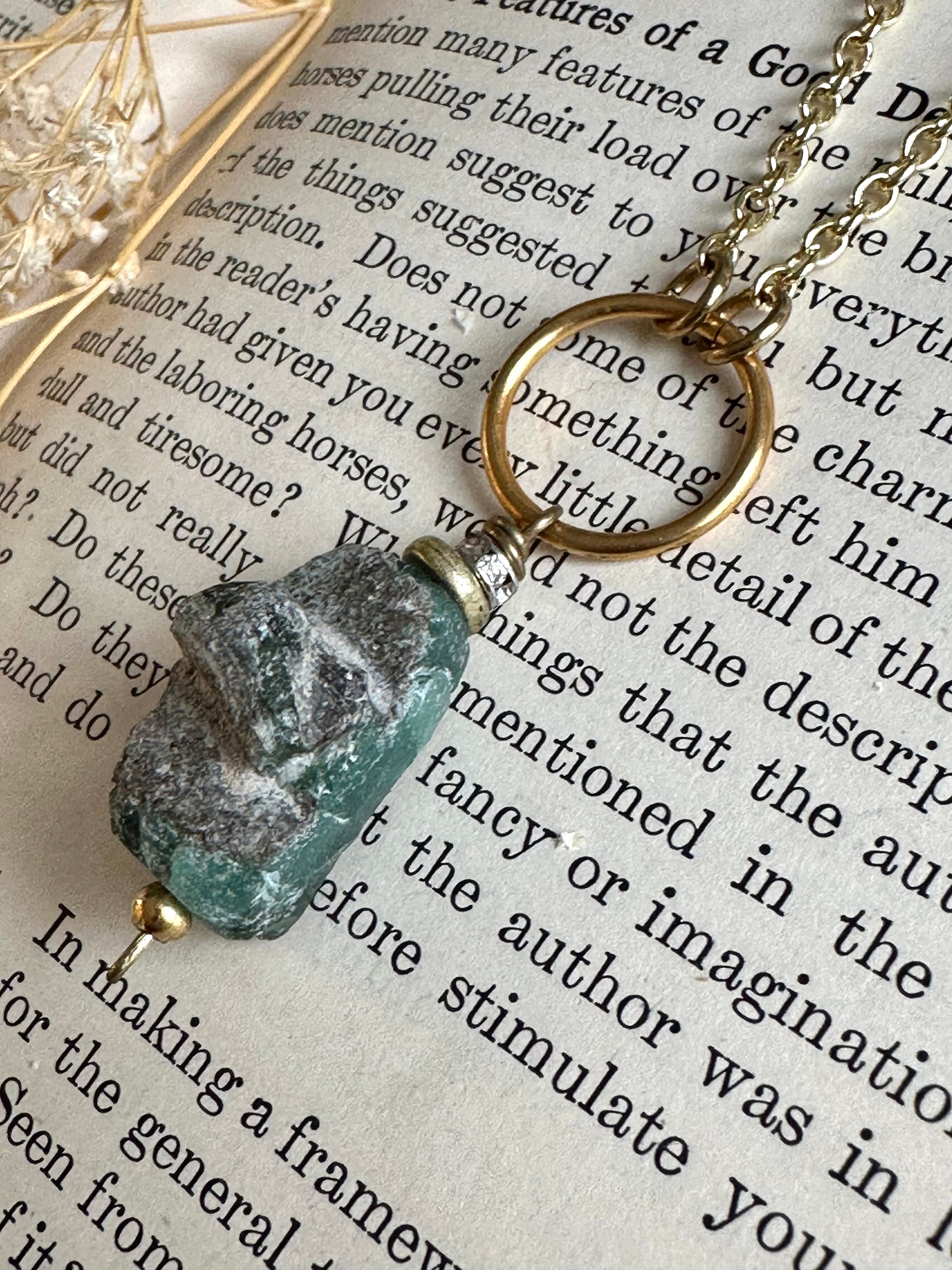 Ancient roman glass jewelry clearance